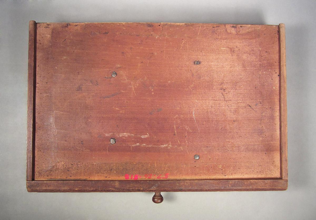 1957.0026.518, Drawer, bottom