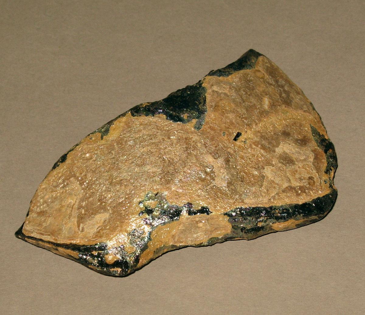 1969.0048.001 Glass fragment