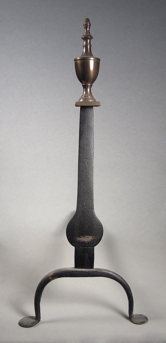 1957.0026.527.001, Andiron, front