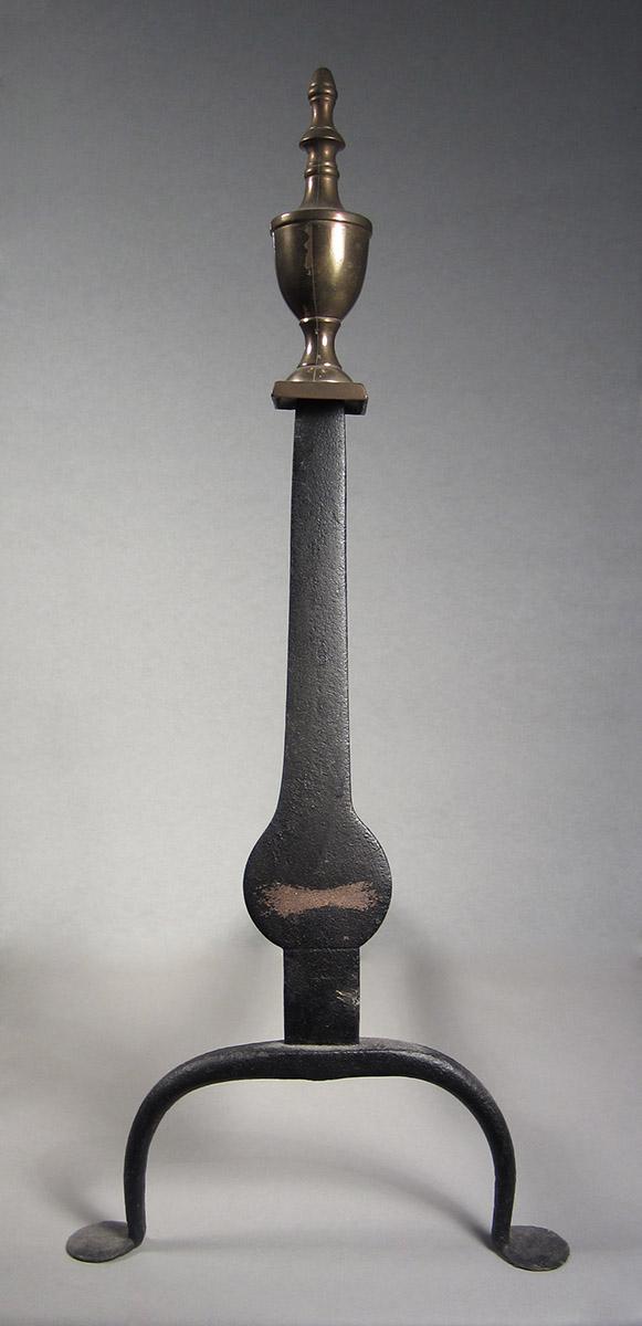 1957.0026.527.002, Andiron, front