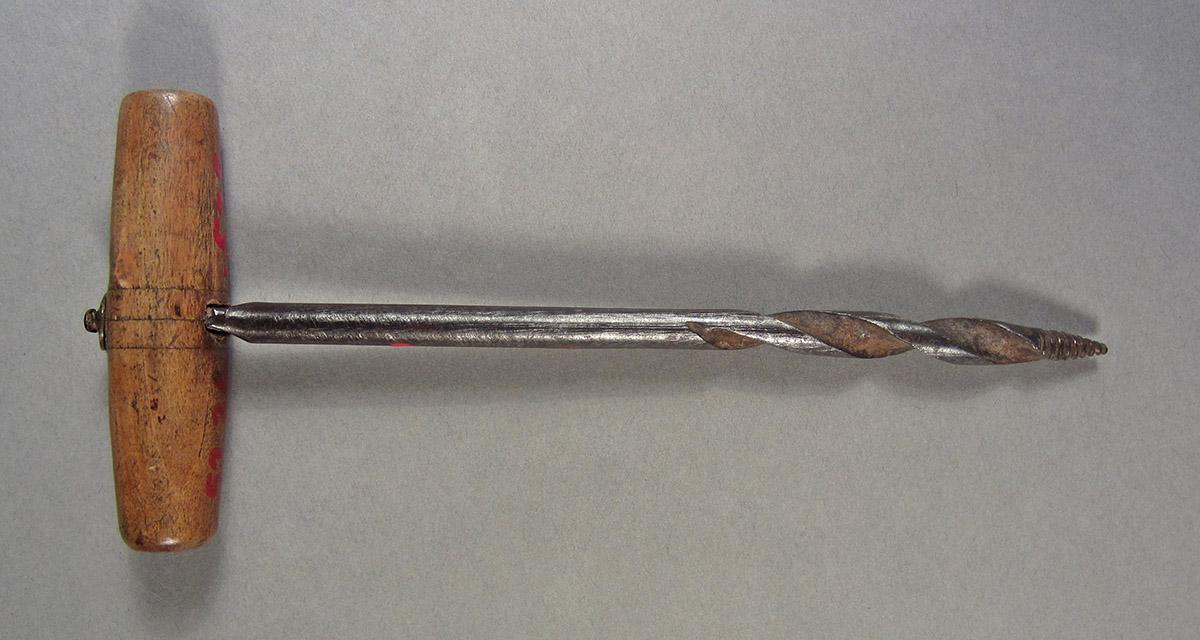 1957.0026.528 B, Gimlet, side 1