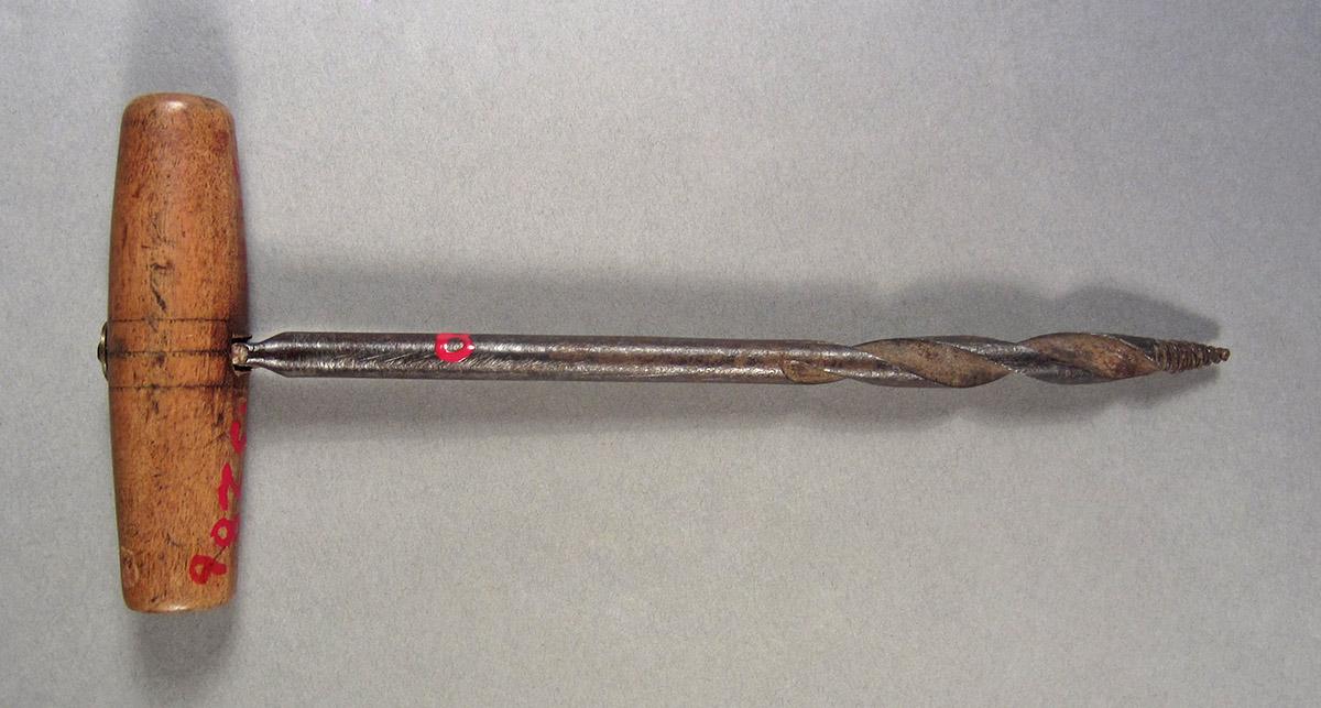 1957.0026.528 B, Gimlet, side 2