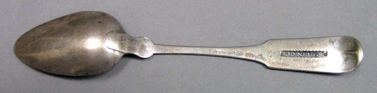 1969.0066 Teaspoon underside