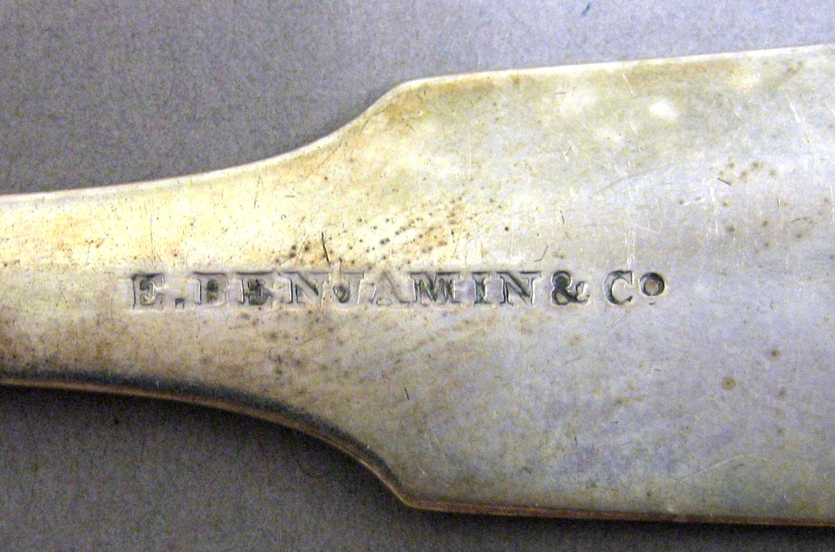 1969.0067 Knife mark