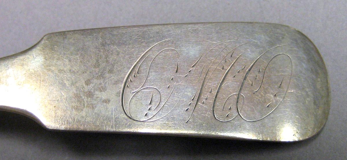 1969.0067 Knife engraving
