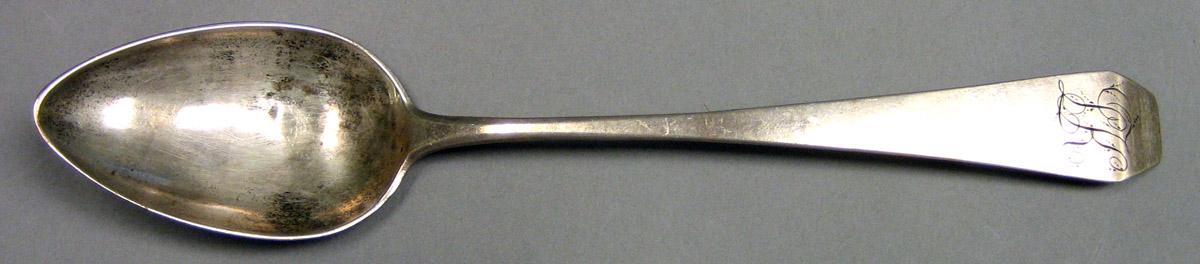 1969.0070 Tablespoon upper surface