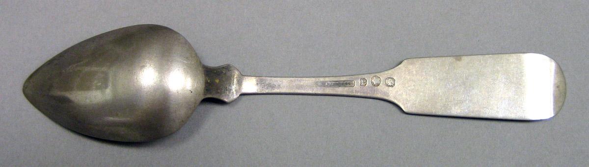1969.0072 Teaspoon underside