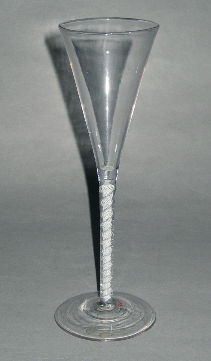 1969.0076.001 Lead glass wineglass