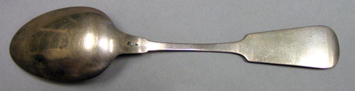 1969.0087 Tablespoon underside