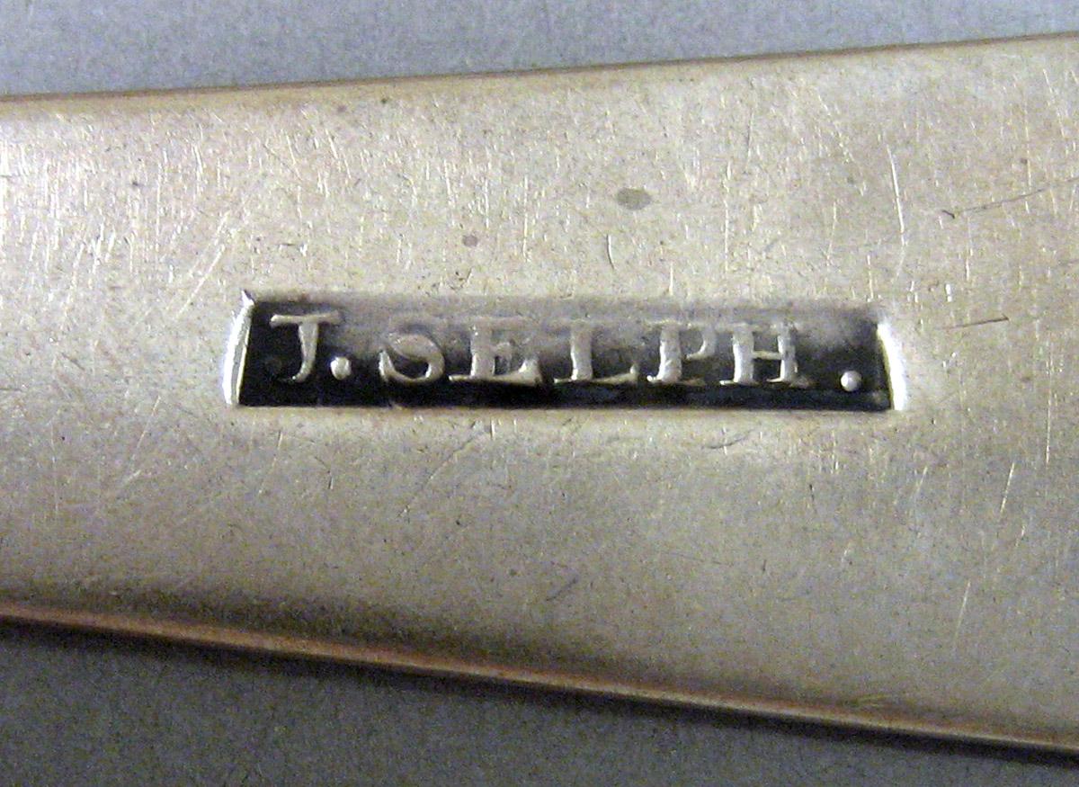 1969.0093 Tablespoon mark