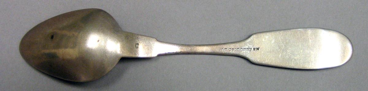 1969.0094 Teaspoon underside