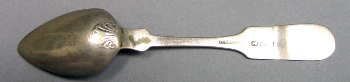 1969.0097 Teaspoon underside