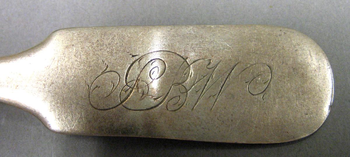 1969.0097 Teaspoon engraving