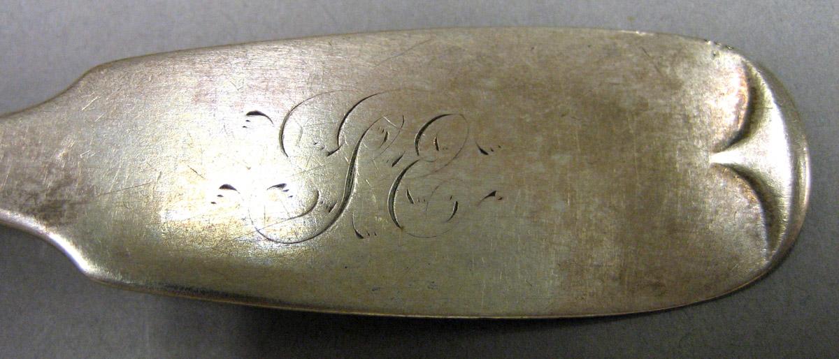 1969.0098 Teaspoon engraving