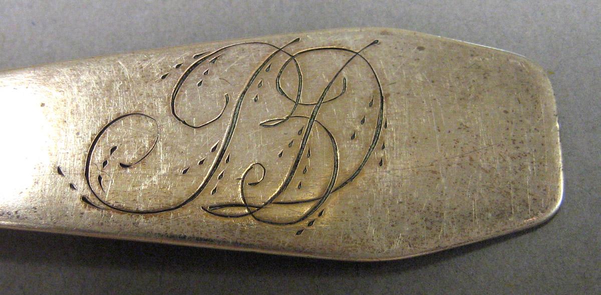 1969.0101 Teaspoon engraving