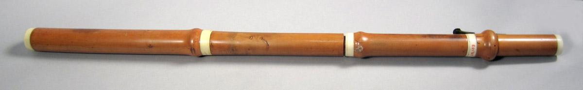 1969.0103 Flute underside