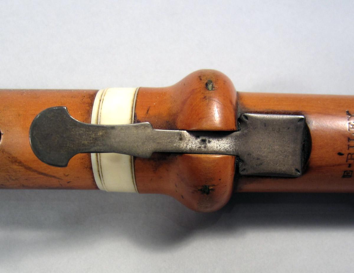 1969.0103 Flute detail