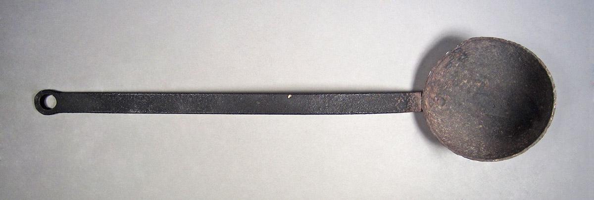 1957.0026.531, Ladle, side 1