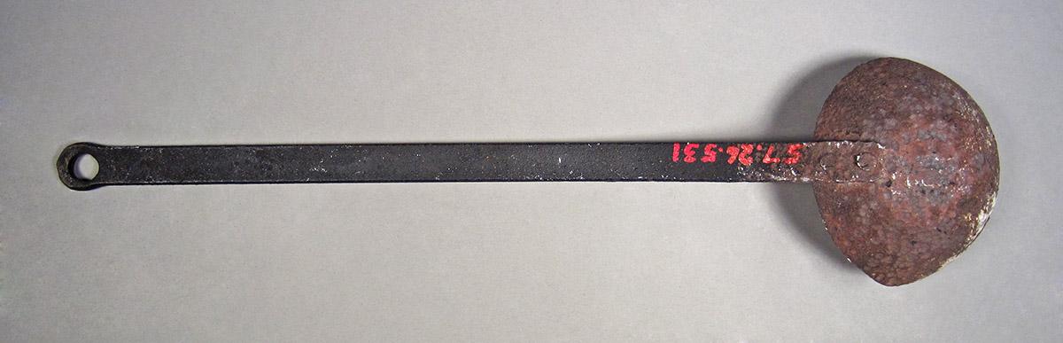 1957.0026.531, Ladle, side 2