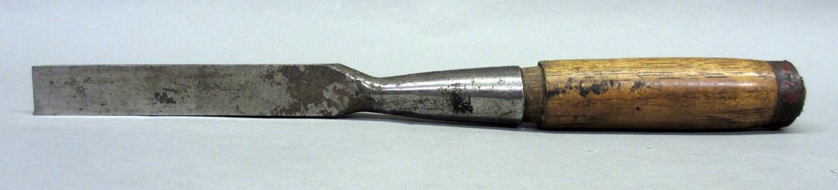 1969.0106 Mortise chisel, view 1