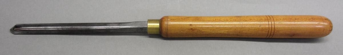 1969.0116 Turning gouge, side 1