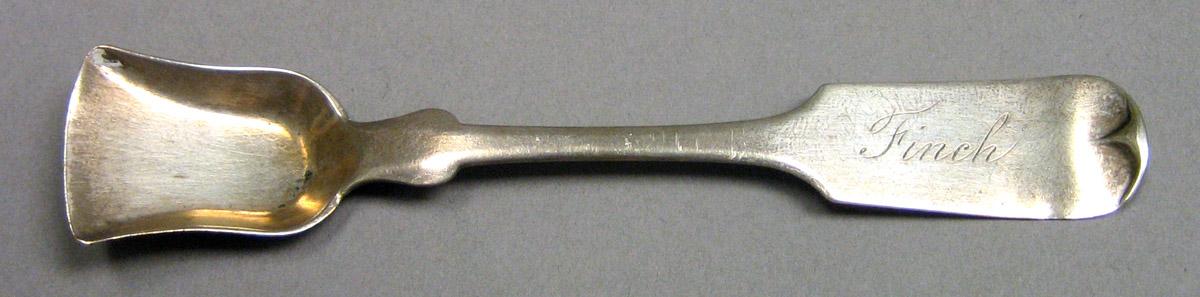 1969.0120  Salt spoon upper surface