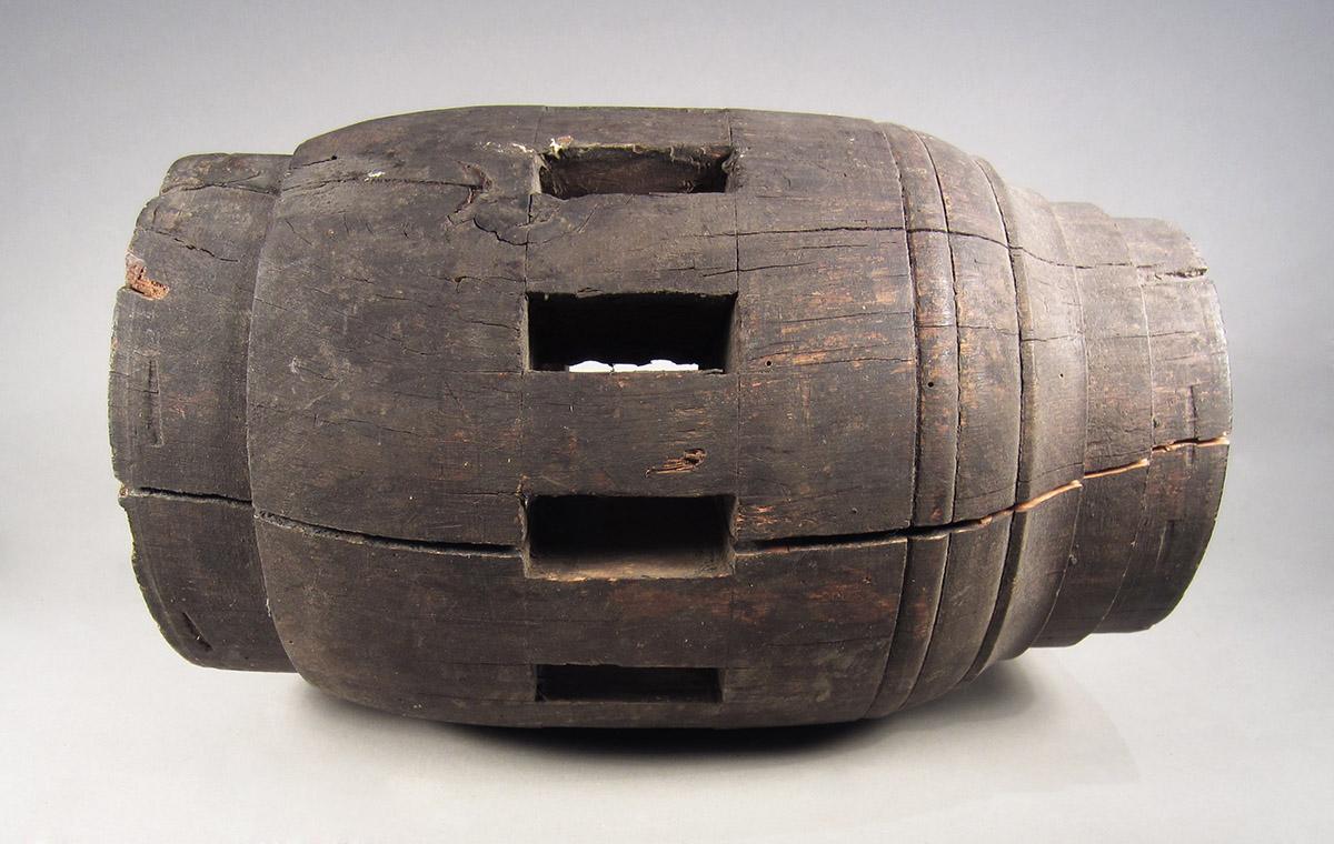 1957.0026.533, Wheel hub, overall side 1