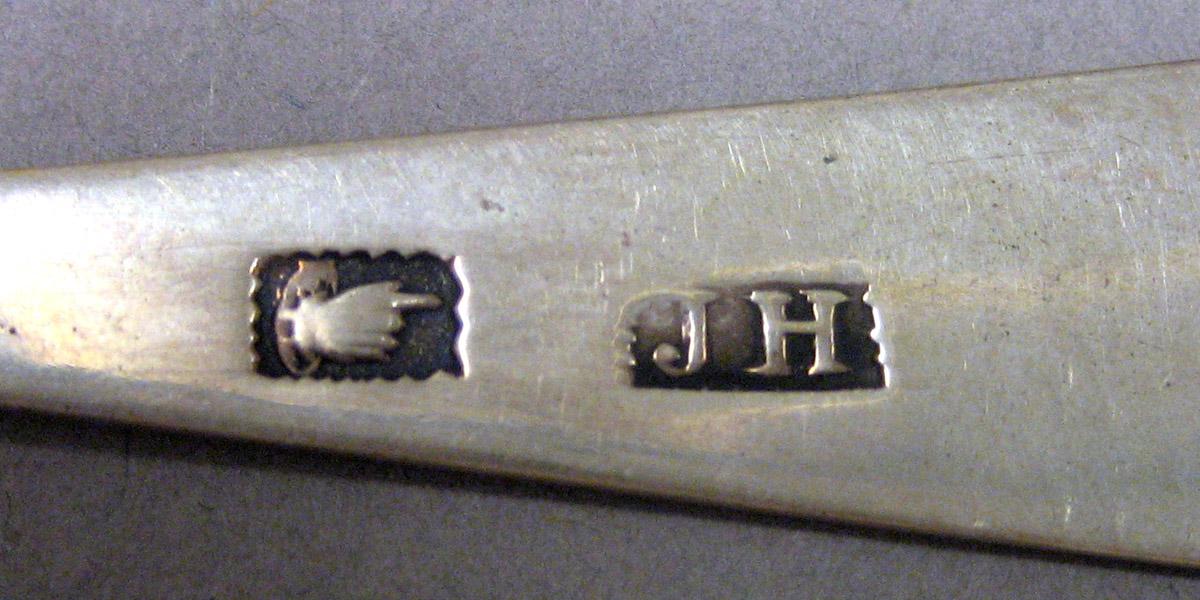 1969.0127 Spoon mark