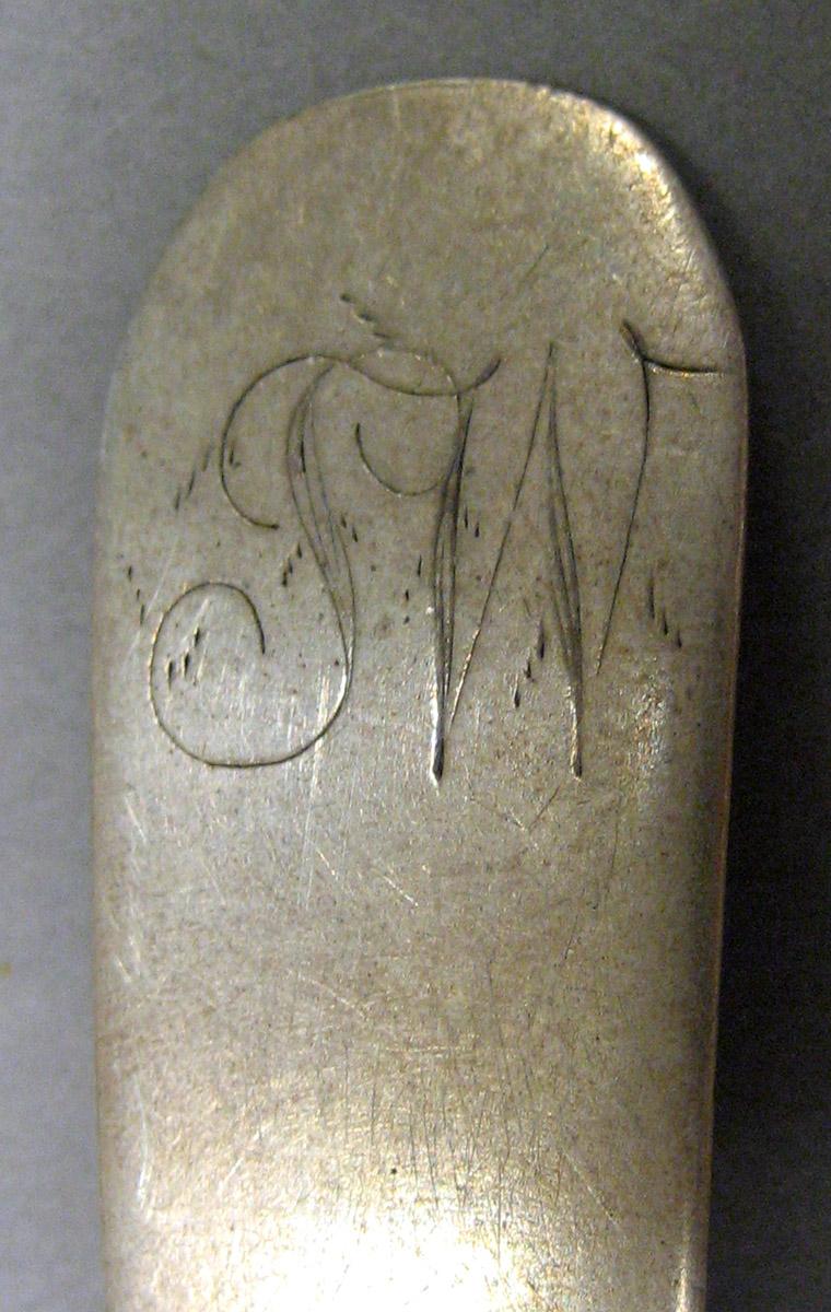 1969.0132 Teaspoon engraving