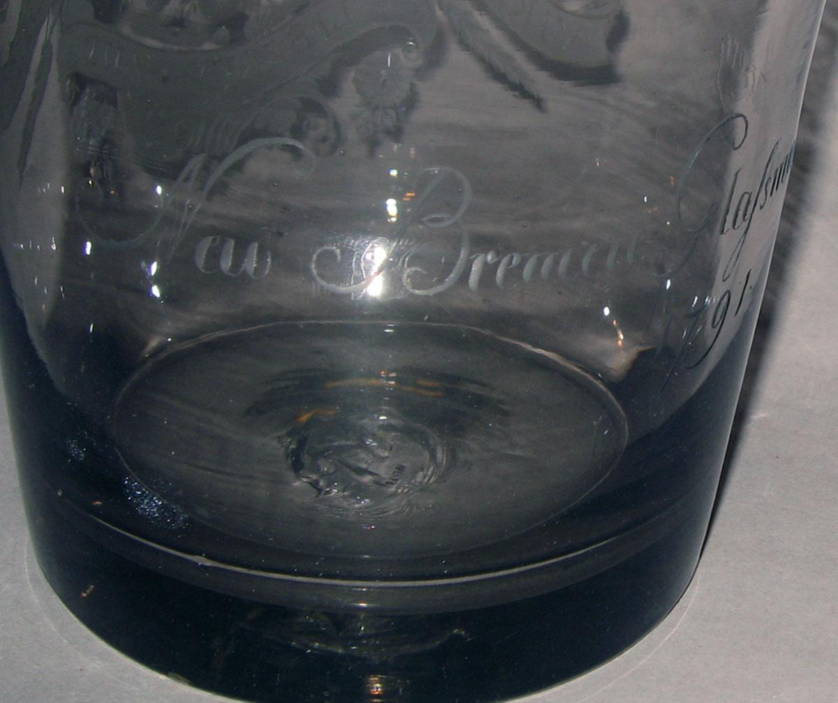 1969.0139 A Glass tumbler (detail)