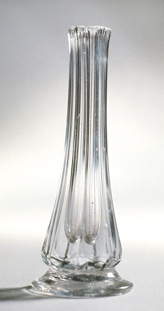 1969.0142.001 Flower container