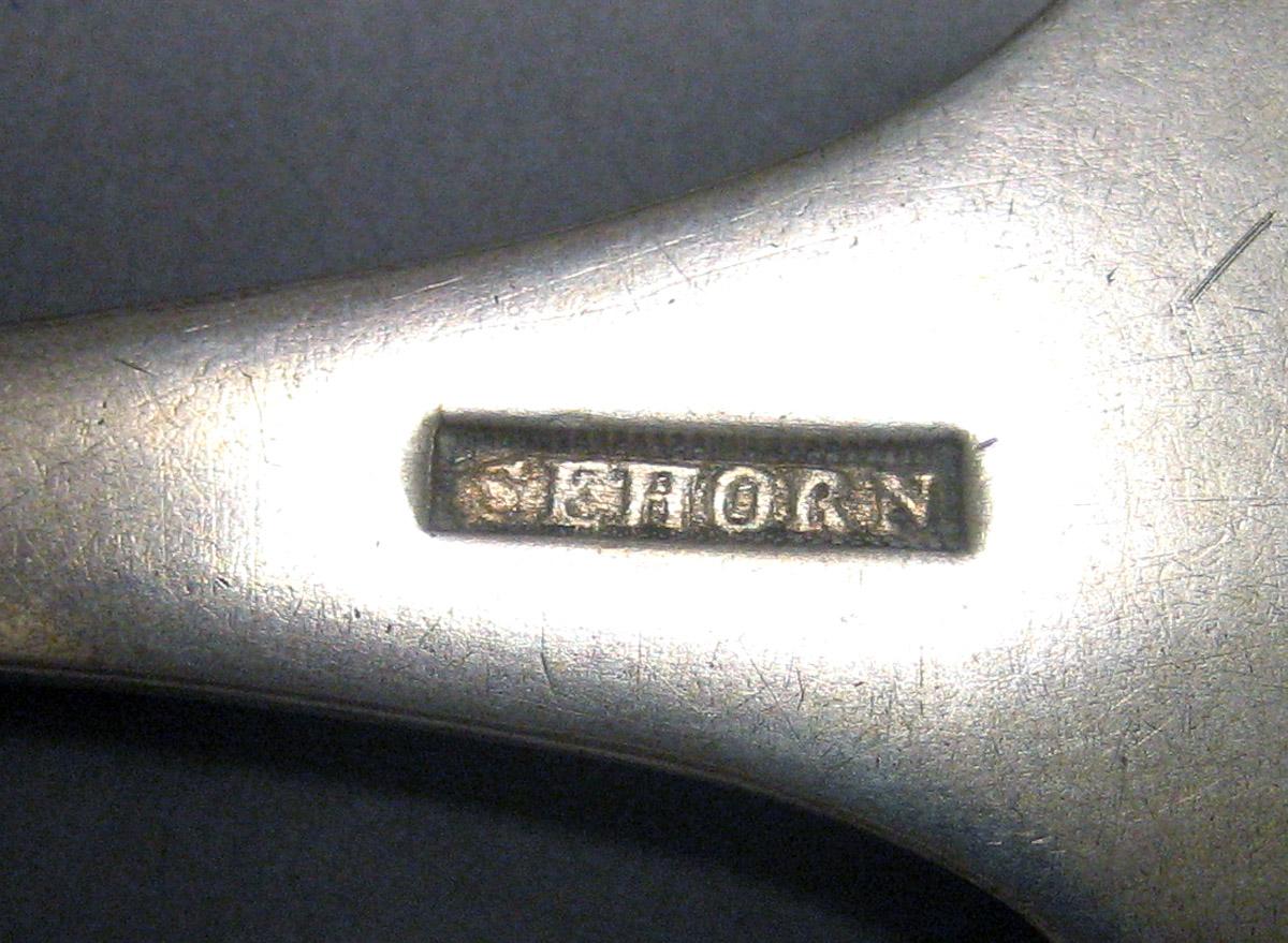1969.0153 Tablespoon mark