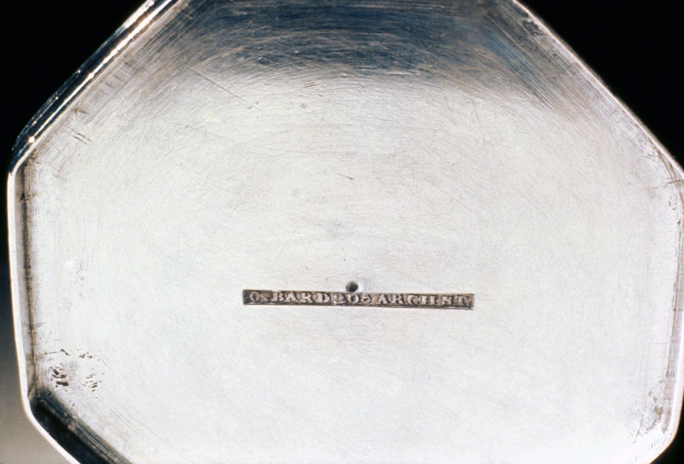 1969.0208.001 Beaker, detail 1