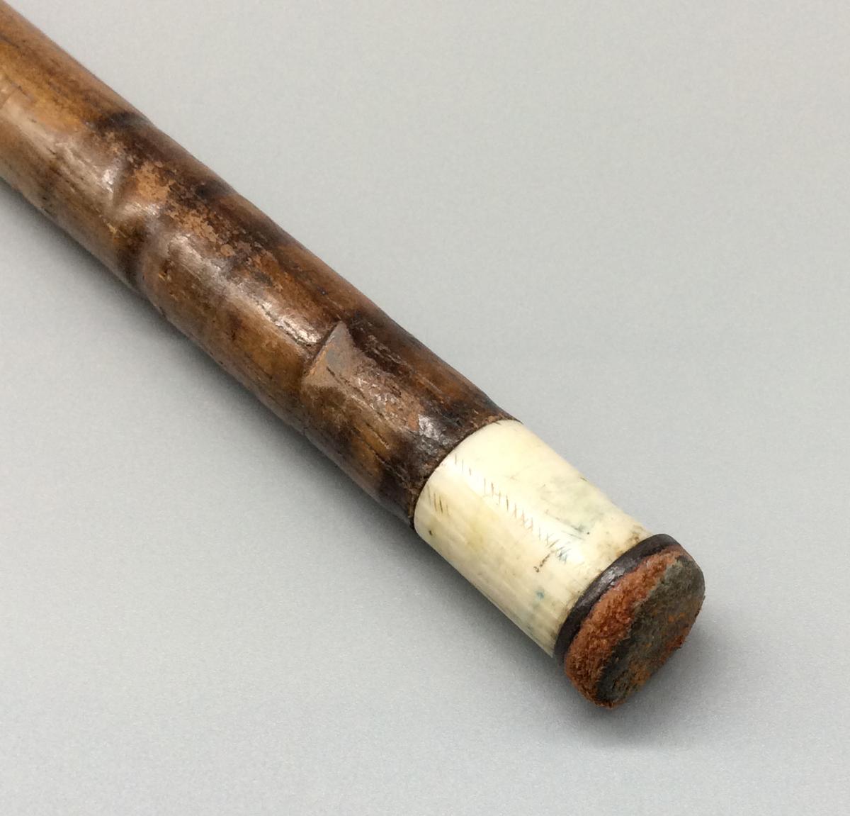 1969.0216 Billiard cue, detail 1
