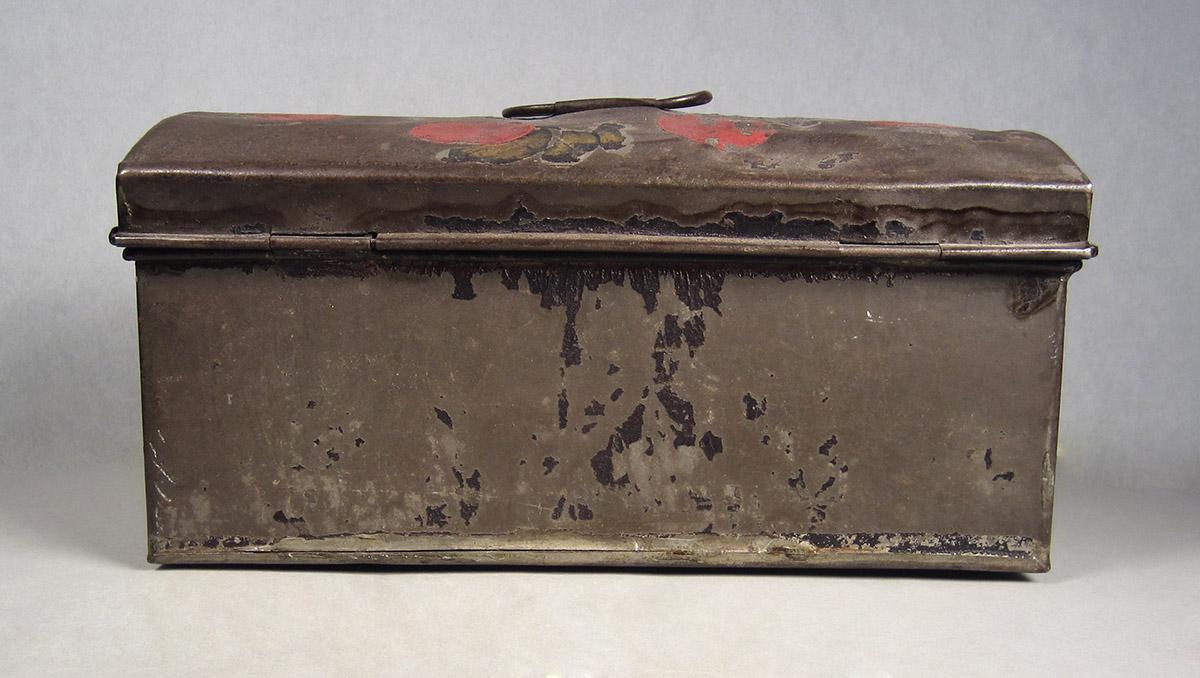 1957.0026.559, Box, back