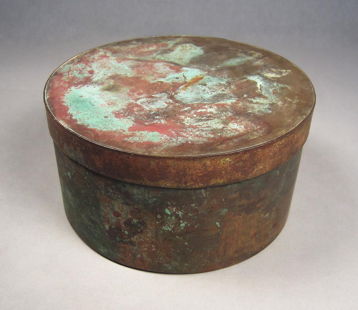 1957.0026.560, Box, angle