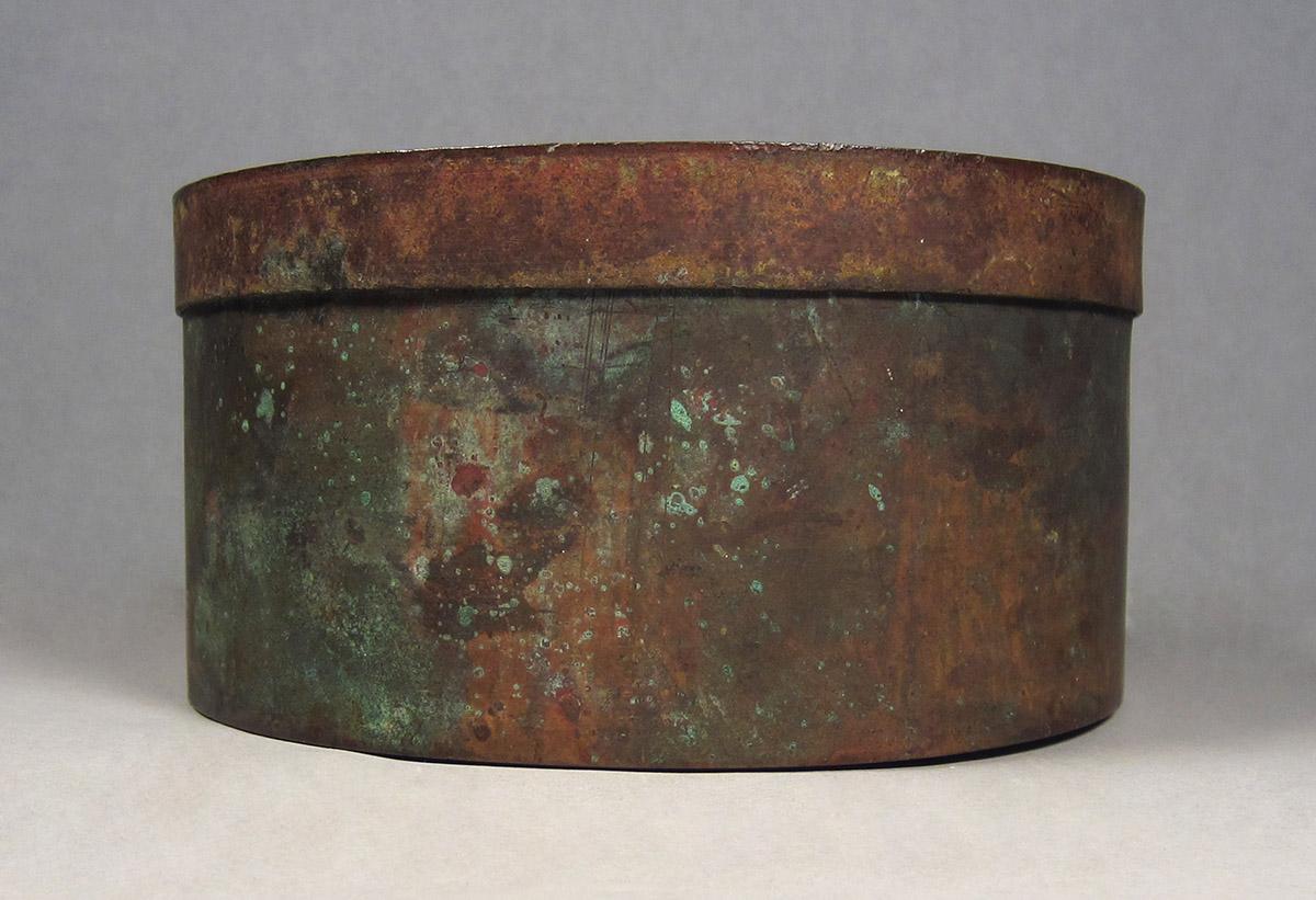 1957.0026.560, Box, side 1