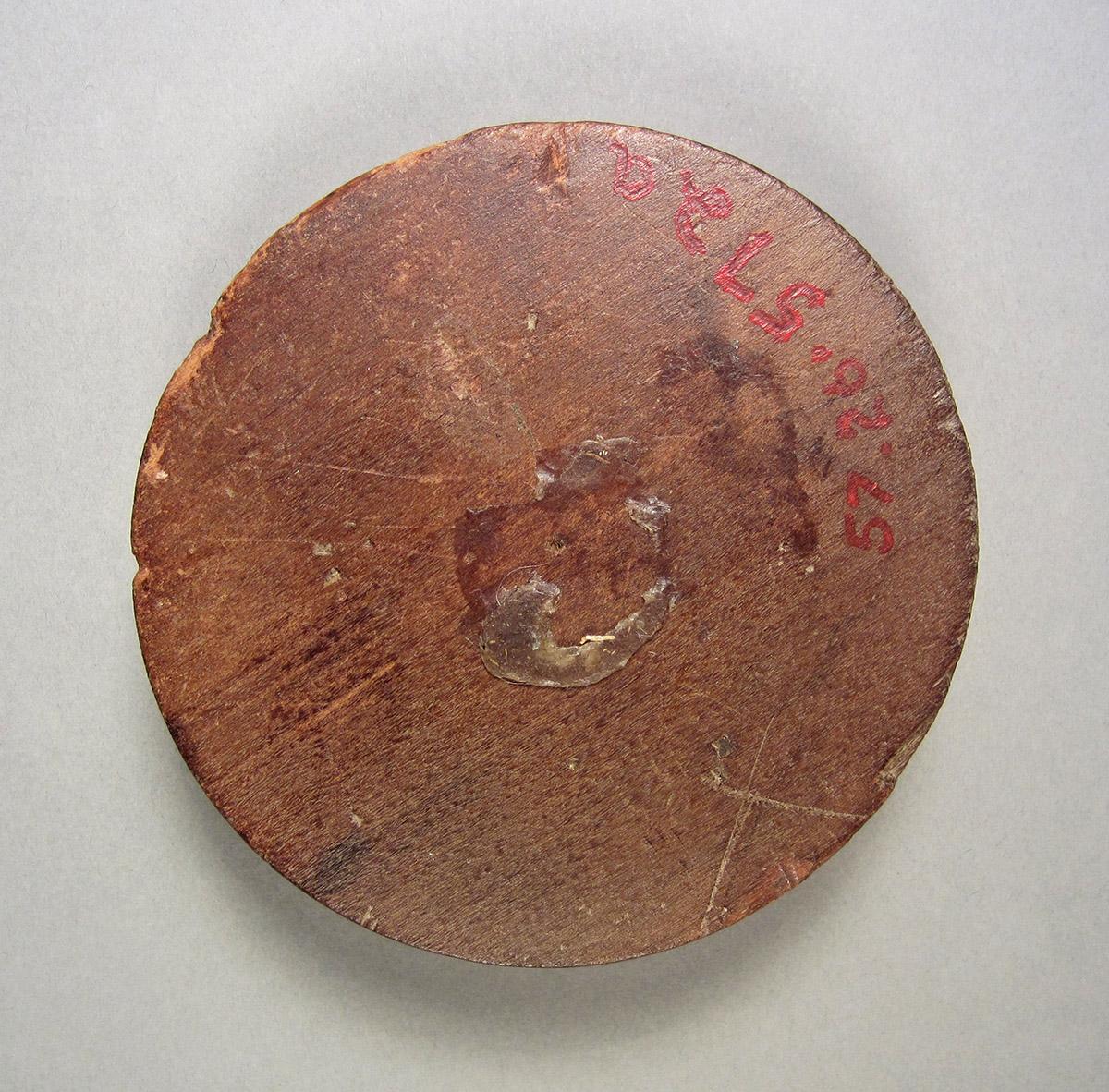 1957.0026.572 A, Clock wheel pattern, bottom