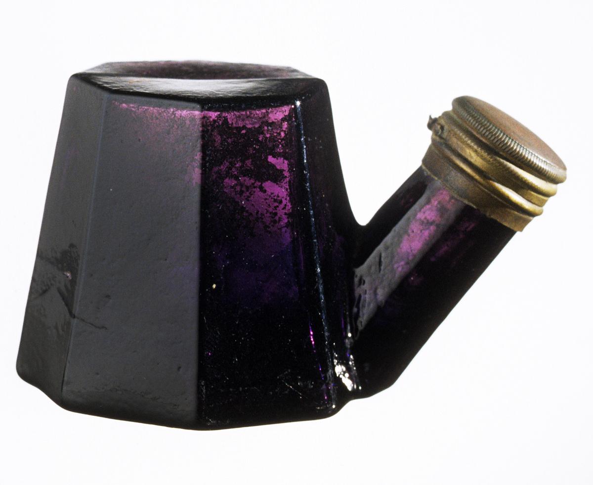 1969.0320 A, B Glass inkwell with brass cap