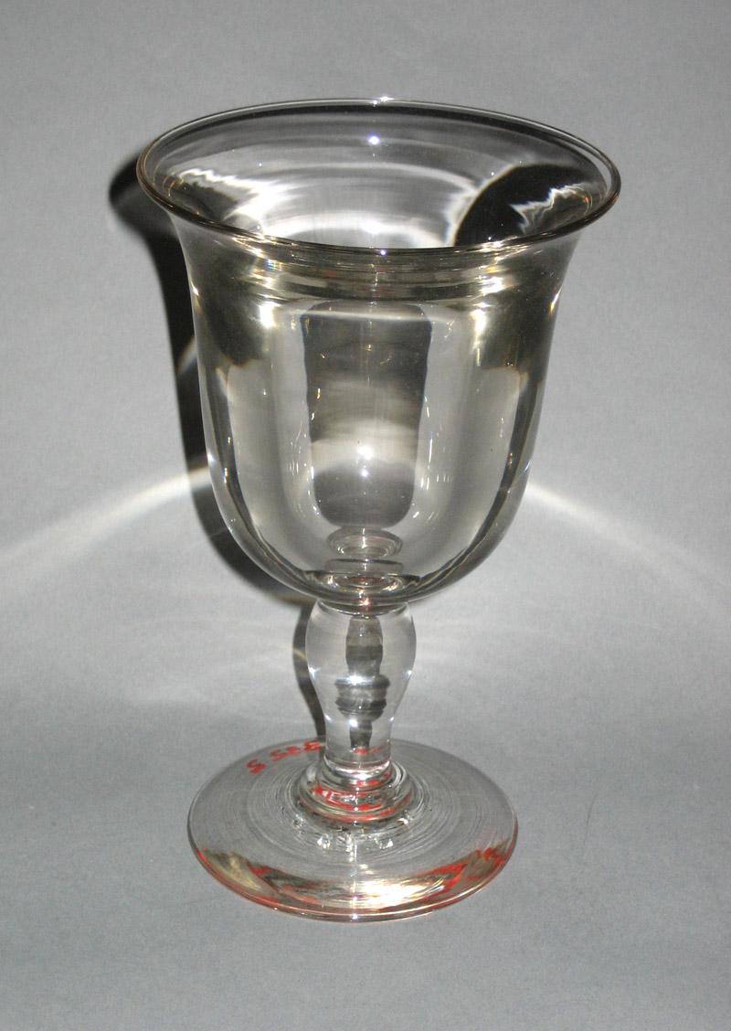 1969.0322.002 Glass