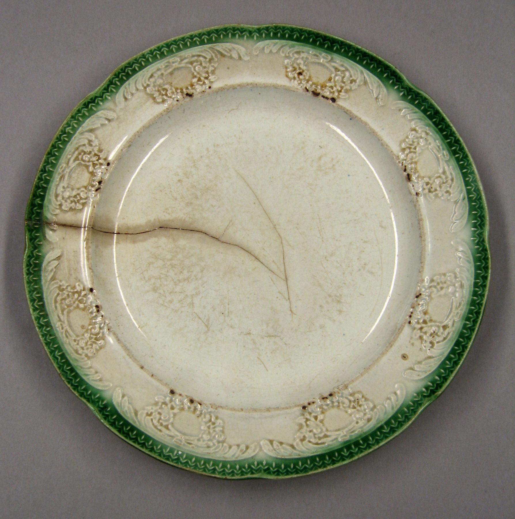 1969.0338.001 Plate