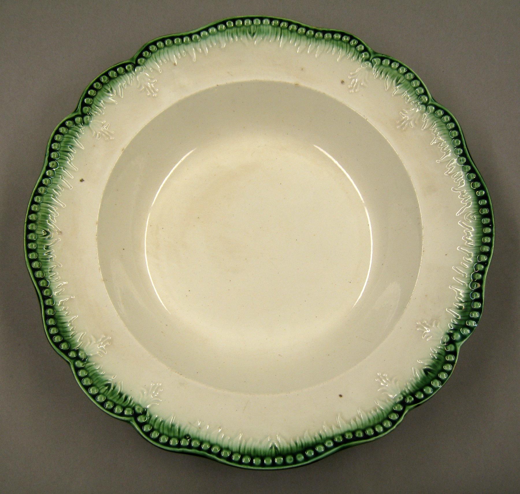1969.0342.004 Soup plate