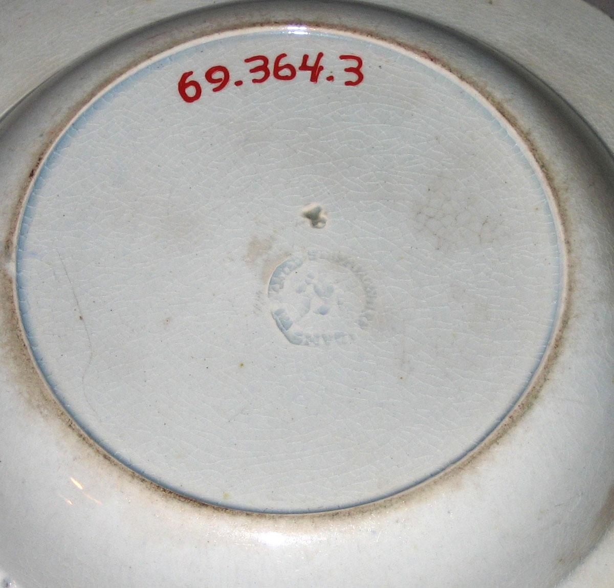 1969.0364.003 Soup plate (underside)
