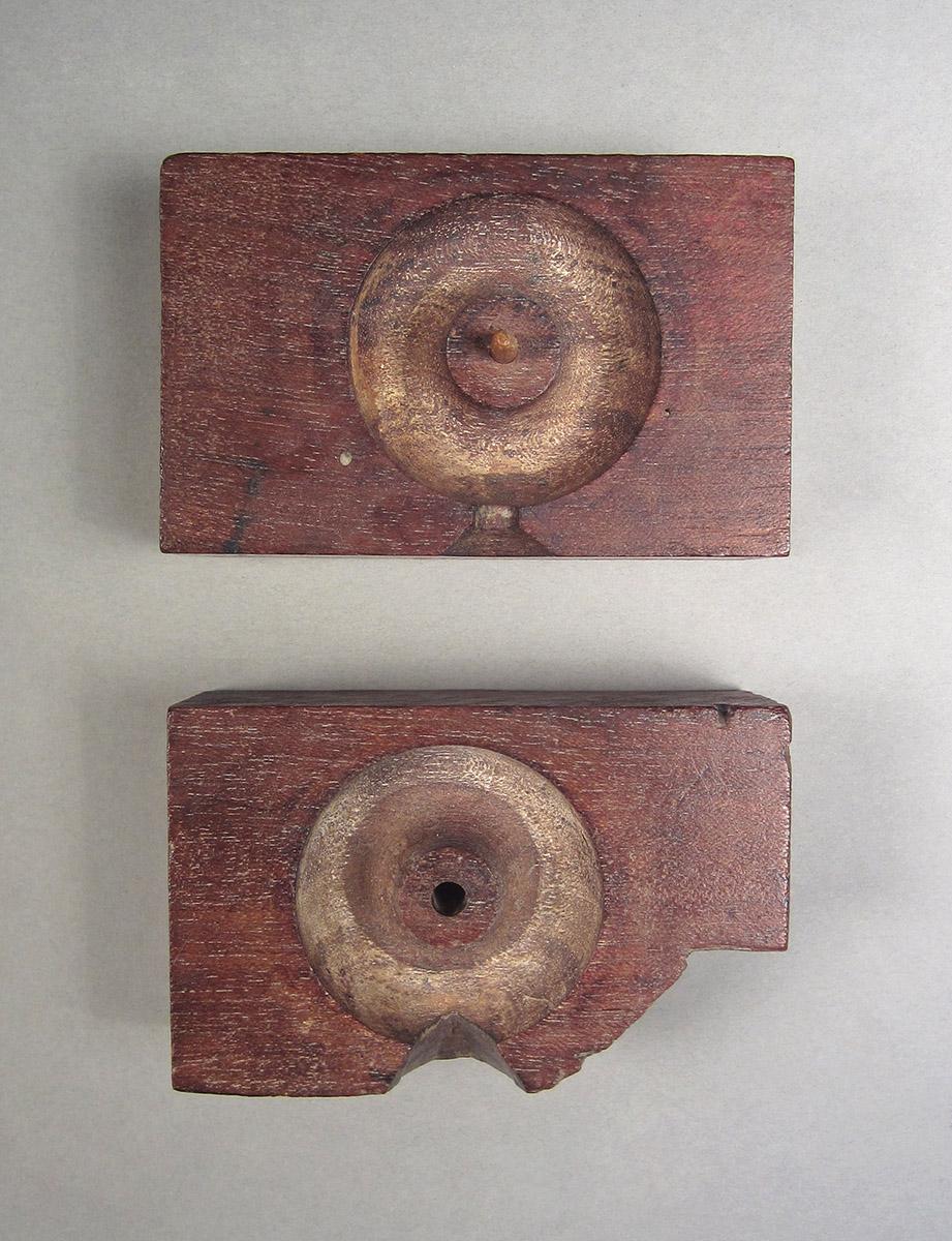 1957.0026.584, Counterweight mold pattern, insides
