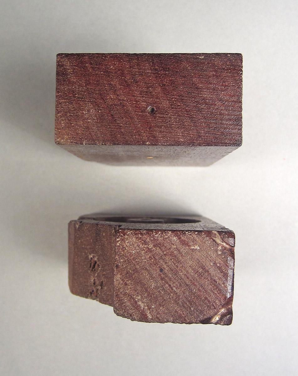 1957.0026.584, Counterweight mold pattern, side 2