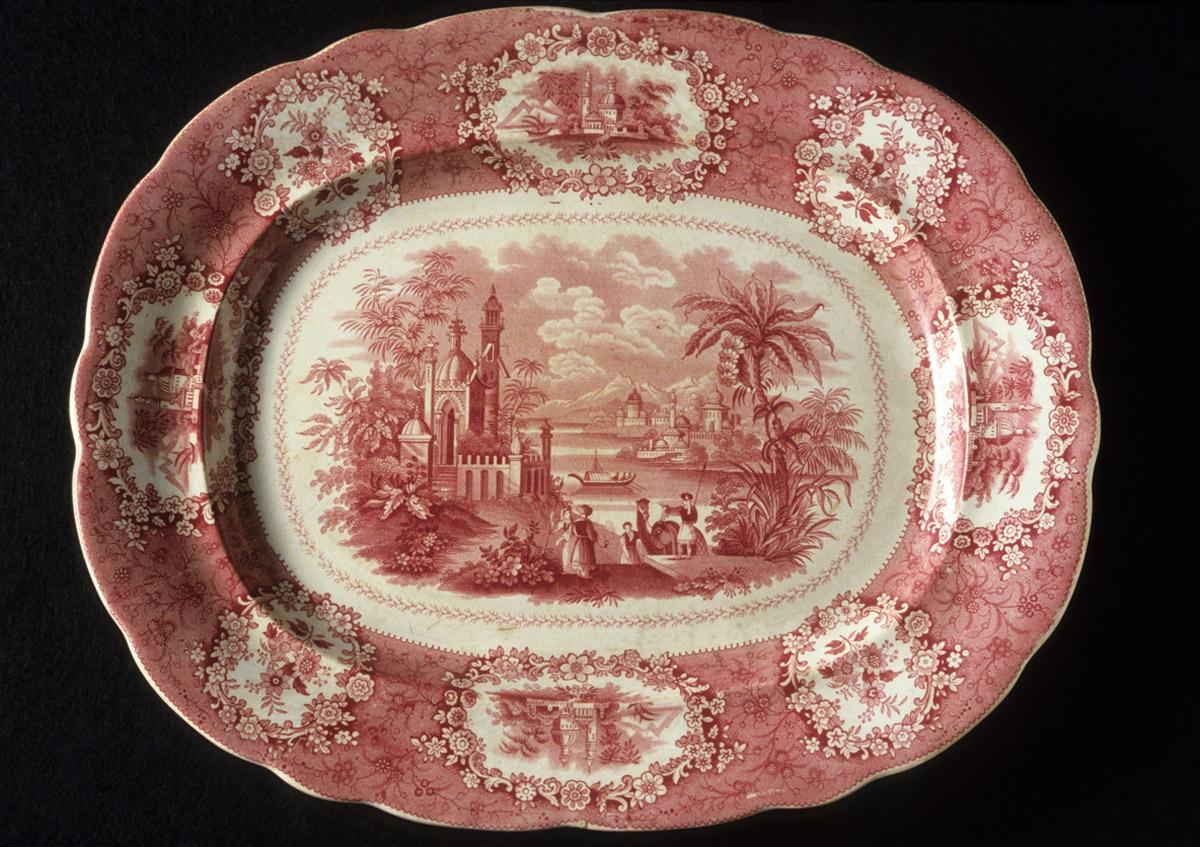 1969.0376 Dish, Platter