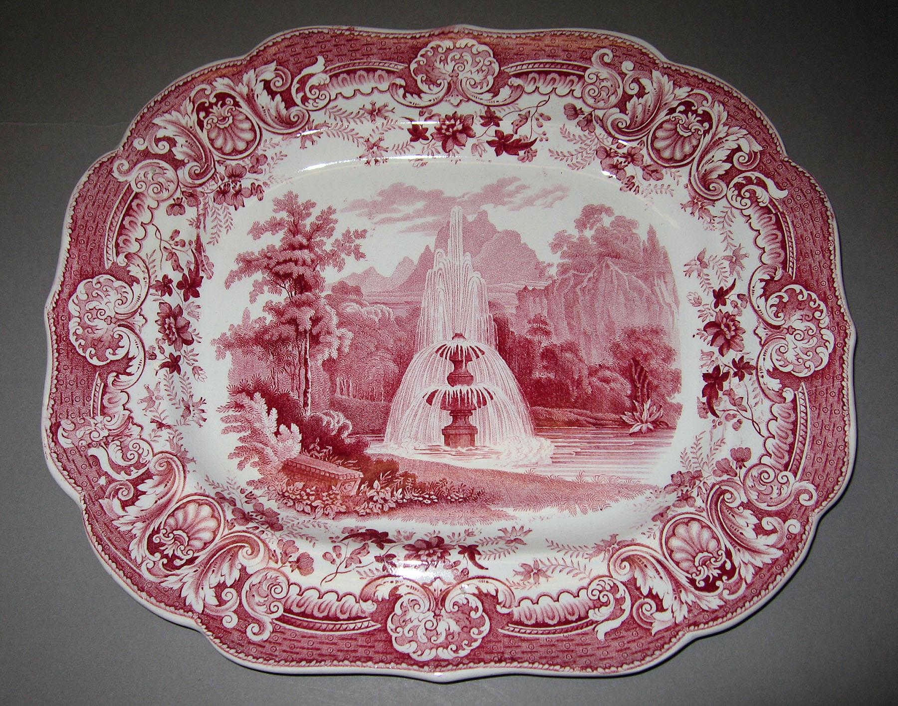 1969.0378.001 Wood earthenware platter