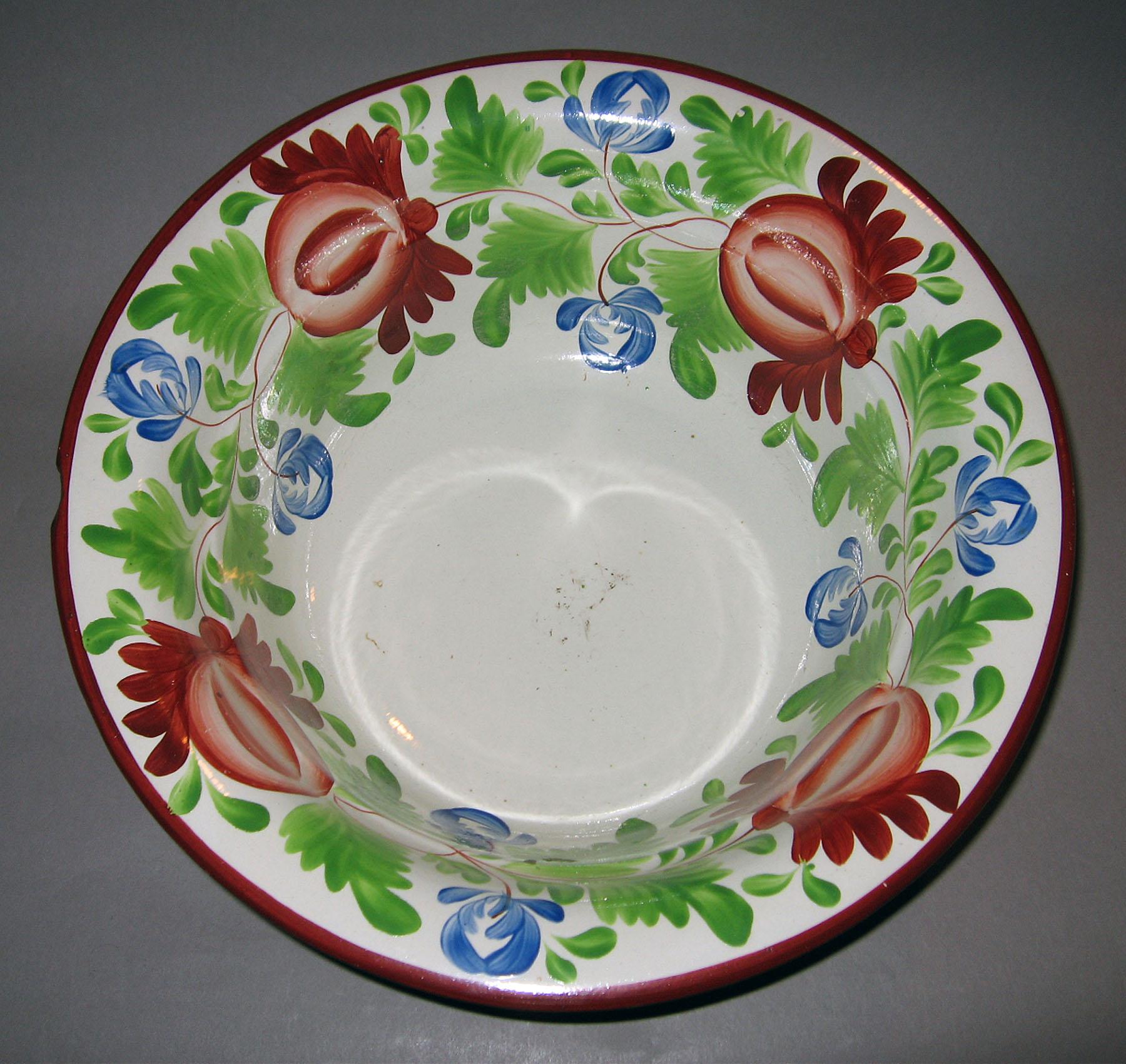 1969.0383 Pearlware bowl (Interior)