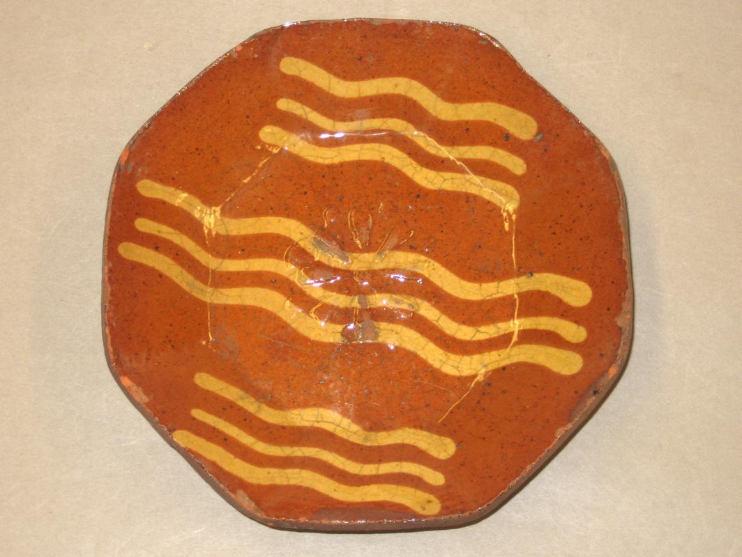 1969.0389.001 Dish