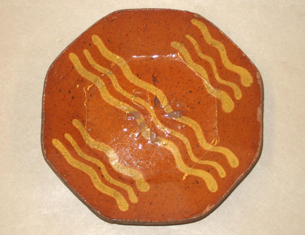 1969.0389.002 Dish